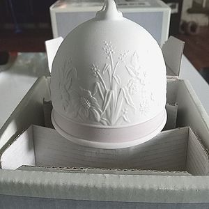 Lladro 7613 Spring Bell